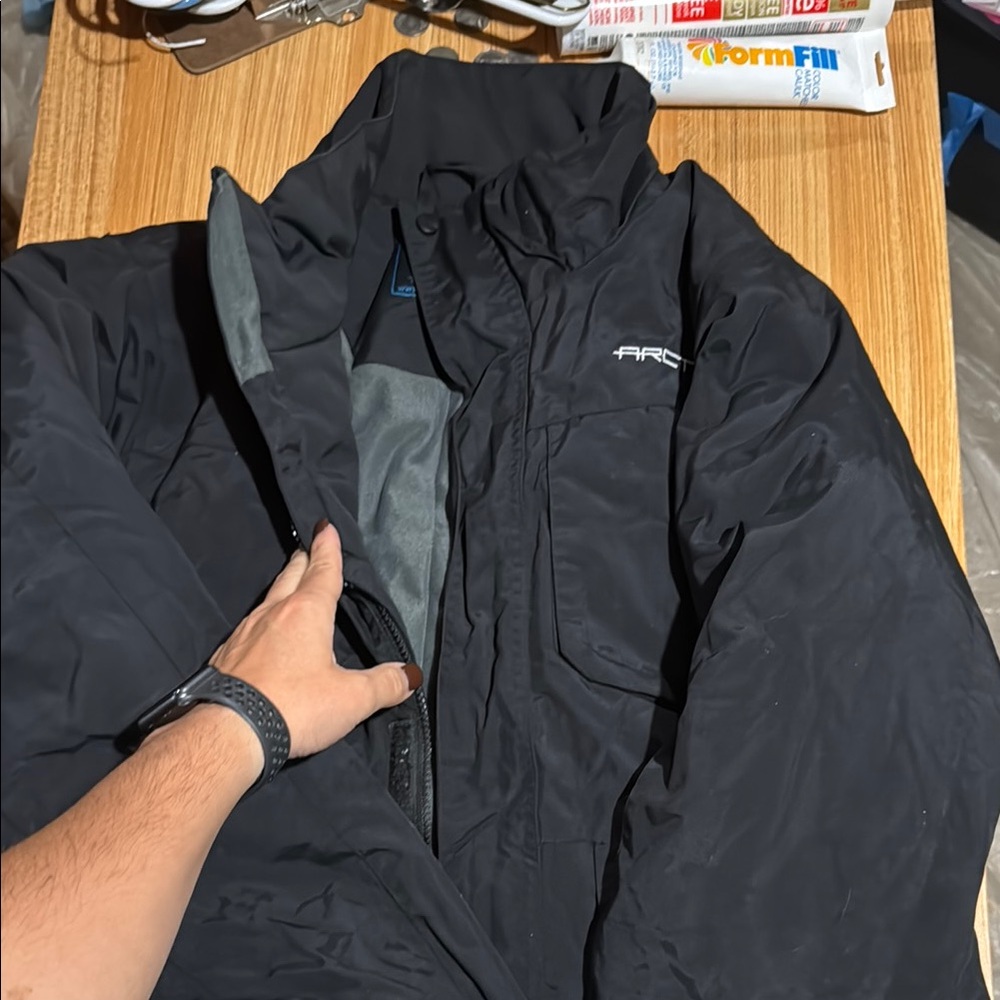 Arctix Black Performance Jacket for Outdoor Adventures